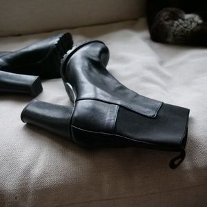 Black Zara Ankle Winter Heeled Boot with traction